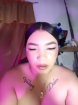 Little cloee online show from February 27, 2026, 2:01 am