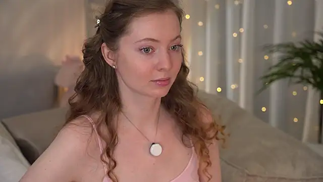 moan elisa online show from April 2, 2026, 12:51 am