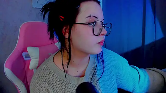 Kira G0ld online show from April 26, 2026, 9:17 am
