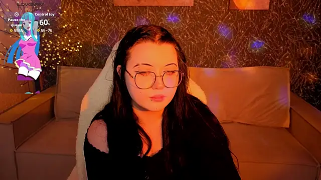 Snapshot of Kira_G0ld chatting on June 21, 2026, 5:08 pm Kira G0ld online show from June 21, 2026, 5:08 pm