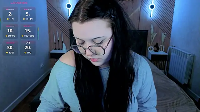 Kira G0ld online show from May 29, 2026, 9:04 am