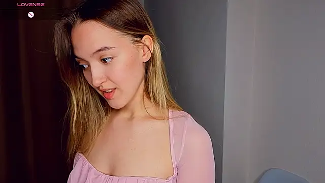 SupakuChan online show from February 10, 2026, 7:46 pm