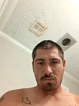 Snapshot of Dede5o4 chatting on April 10, 2026, 11:45 pm Dede5o4 online show from April 10, 2026, 11:45 pm