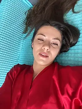 Snapshot of OnlyLeiLa chatting on March 31, 2026, 5:20 am OnlyLeiLa online show from March 31, 2026, 5:20 am