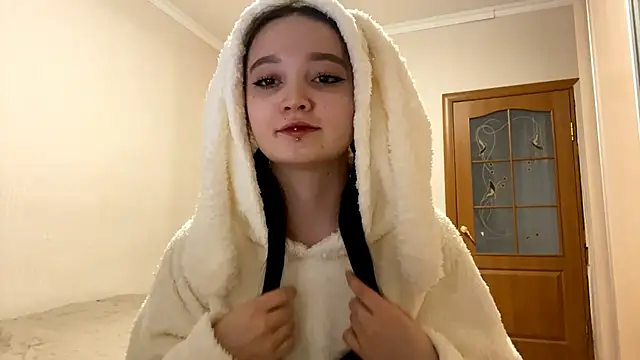 Snapshot of PiecingMap chatting on February 5, 2026, 2:13 pm PiecingMap online show from February 5, 2026, 2:13 pm