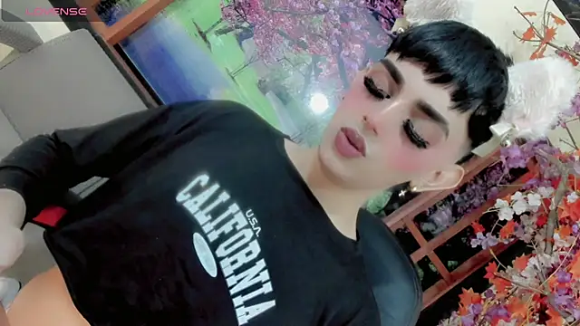 Snapshot of Maddye_Fox chatting on March 31, 2026, 6:54 pm Maddye Fox online show from March 31, 2026, 6:54 pm