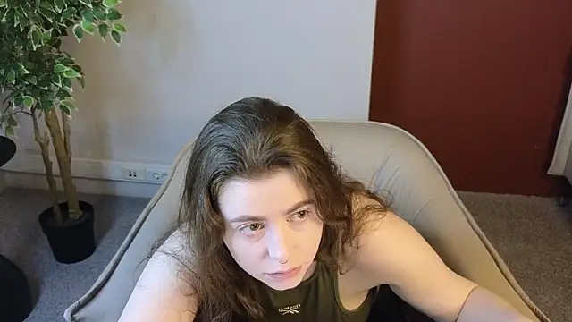 Snapshot of LovingWhisperr chatting on March 25, 2026, 2:01 am LovingWhisperr online show from March 25, 2026, 2:01 am