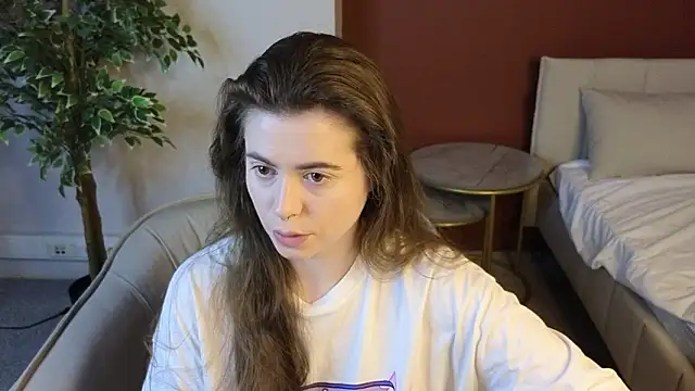 Snapshot of LovingWhisperr chatting on March 29, 2026, 1:07 am LovingWhisperr online show from March 29, 2026, 1:07 am