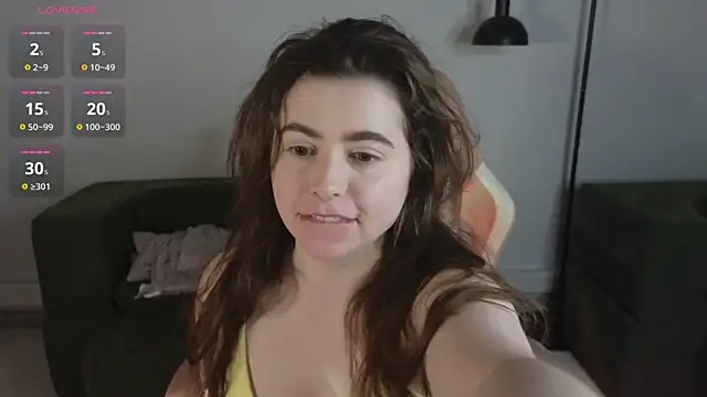 Snapshot of LovingWhisperr chatting on May 26, 2026, 1:04 am LovingWhisperr online show from May 26, 2026, 1:04 am