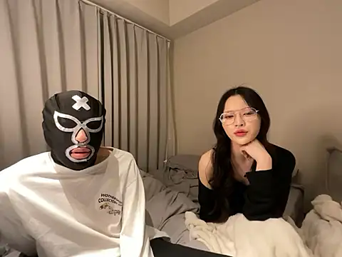 freeterRyo online show from April 8, 2026, 1:01 pm