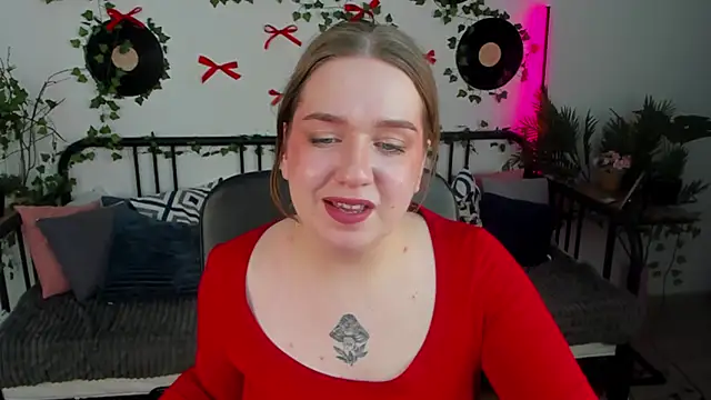 RachelDiRose online show from February 25, 2026, 3:45 pm