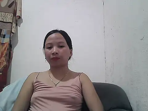 Snapshot of pinay_sweety23 chatting on March 19, 2026, 11:43 am pinay sweety23 online show from March 19, 2026, 11:43 am