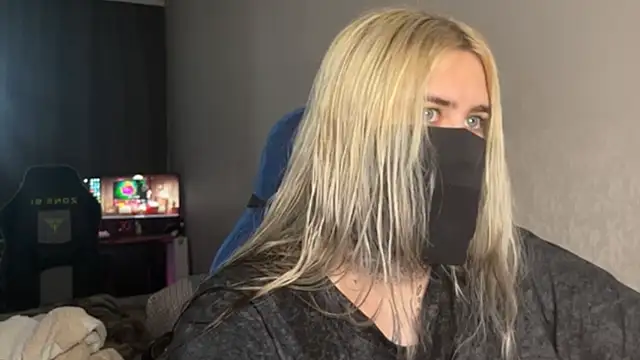 Snapshot of UnaXyling chatting on February 10, 2026, 6:34 am UnaXyling online show from February 10, 2026, 6:34 am