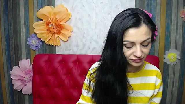 EvaClarkk online show from April 15, 2026, 5:24 am