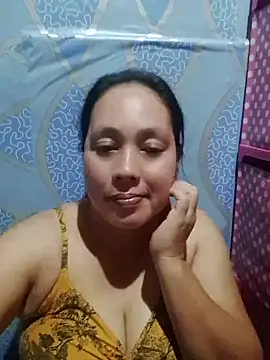 Snapshot of May_Bombs chatting on April 9, 2026, 2:24 am May Bombs online show from April 9, 2026, 2:24 am