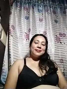 Snapshot of May_Bombs chatting on February 11, 2026, 11:21 am May Bombs online show from February 11, 2026, 11:21 am