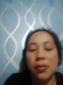 Snapshot of May_Bombs chatting on April 6, 2026, 7:37 pm May Bombs online show from April 6, 2026, 7:37 pm