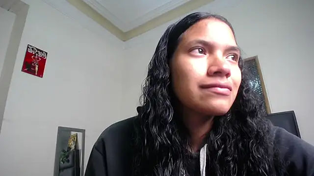 Snapshot of Julieta_Parker chatting on April 23, 2026, 3:57 am Julieta Parker online show from April 23, 2026, 3:57 am