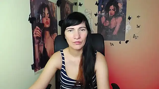 Rosalinda ro online show from May 17, 2026, 6:19 pm