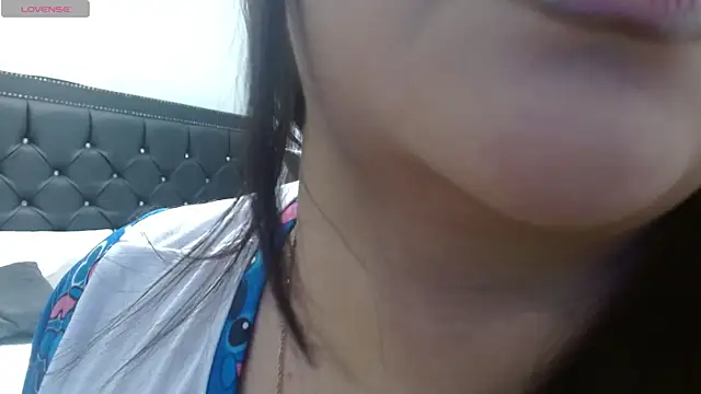 SarahThomsons online show from February 27, 2026, 6:30 pm