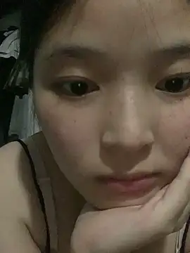 Snapshot of Suzu_xx01 chatting on March 26, 2026, 4:27 pm Suzu xx01 online show from March 26, 2026, 4:27 pm