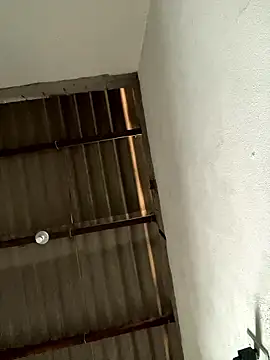 Adriputinha online show from April 5, 2026, 6:14 pm