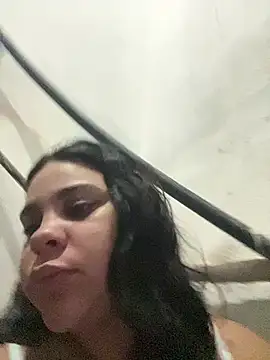 Adriputinha online show from February 17, 2026, 9:12 pm