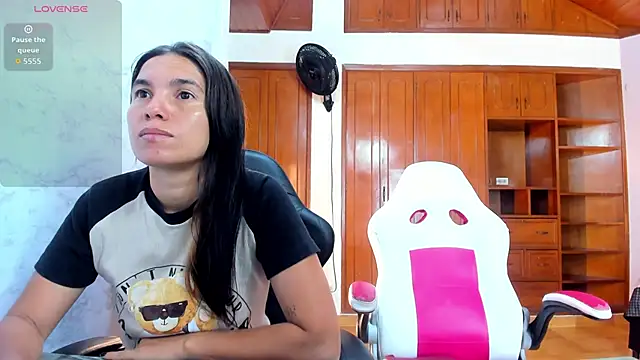 Emily and Soffy online show from March 7, 2026, 12:43 pm