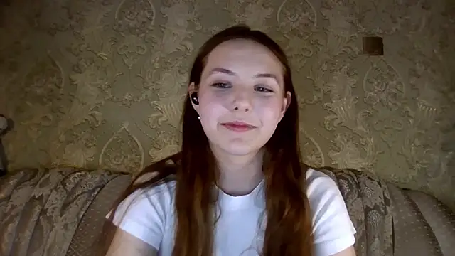 YuniNeko online show from February 9, 2026, 5:00 pm