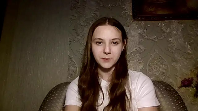 Snapshot of YuniNeko chatting on April 13, 2026, 4:00 pm YuniNeko online show from April 13, 2026, 4:00 pm