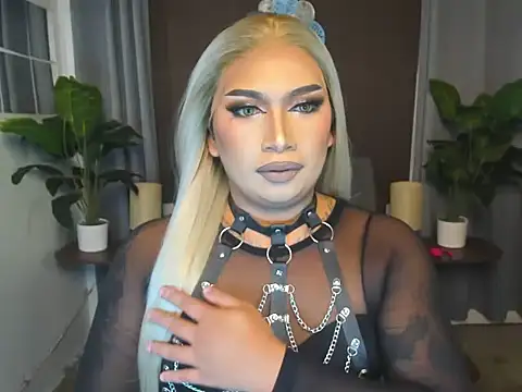AmandaFlaire  online show from July 8, 2026, 12:50 pm