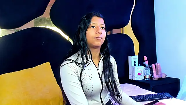 Snapshot of Vaneline2 chatting on May 22, 2026, 2:15 pm Vaneline2 online show from May 22, 2026, 2:15 pm