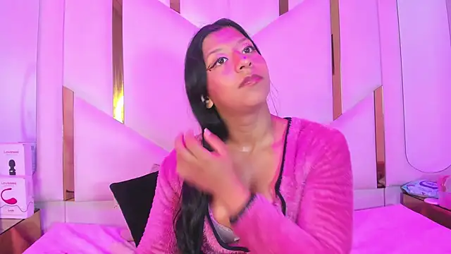 Snapshot of Vaneline2 chatting on April 29, 2026, 5:30 pm Vaneline2 online show from April 29, 2026, 5:30 pm
