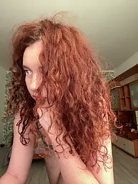 Snapshot of Anna__Desire chatting on February 18, 2026, 11:39 am Anna Desire online show from February 18, 2026, 11:39 am