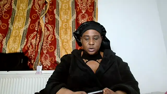 CurvySashia online show from March 2, 2026, 12:11 am