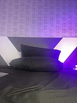 Mia rivers   online show from March 28, 2026, 7:48 pm