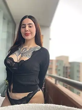 Snapshot of Im_Anto chatting on May 28, 2026, 9:32 pm Im Anto online show from May 28, 2026, 9:32 pm