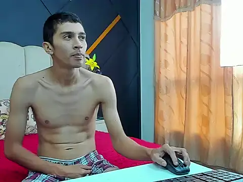 MiaANDrony online show from February 14, 2026, 12:27 pm