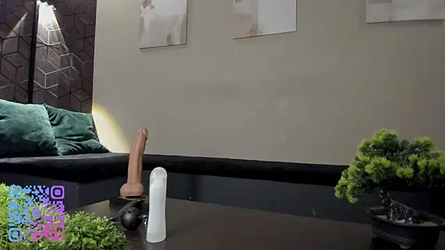 Snapshot of ImNysha chatting on February 20, 2026, 11:39 pm ImNysha online show from February 20, 2026, 11:39 pm