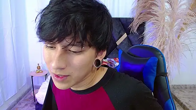 Snapshot of nikoo_18 chatting on February 5, 2026, 2:13 pm nikoo 18 online show from February 5, 2026, 2:13 pm