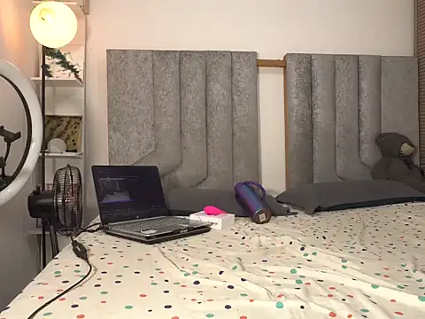 Tallgooddes online show from February 25, 2026, 1:00 pm