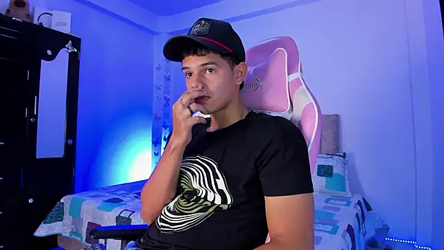 Snapshot of Adrian_Prime_ chatting on March 14, 2026, 6:36 pm Adrian Prime online show from March 14, 2026, 6:36 pm