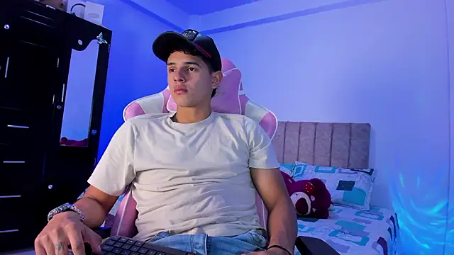 Snapshot of Adrian_Prime_ chatting on March 12, 2026, 6:45 pm Adrian Prime online show from March 12, 2026, 6:45 pm