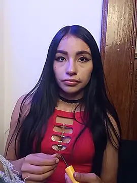 Snapshot of Chloe_Miller_2 chatting on May 13, 2026, 11:12 pm Chloe Miller 2 online show from May 13, 2026, 11:12 pm