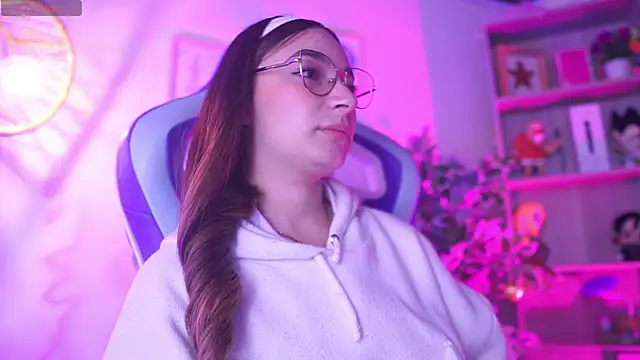 issa monterrey  online show from February 20, 2026, 12:51 pm