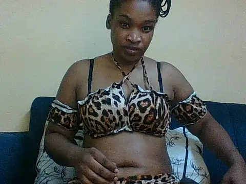 Juicylipss88 online show from February 8, 2026, 10:29 pm