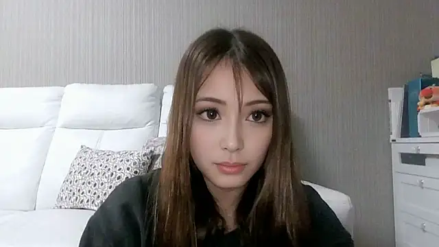 nyam nyam01 online show from February 15, 2026, 2:05 pm