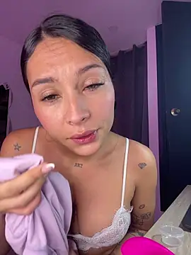 Snapshot of SofiaSiren chatting on June 16, 2026, 9:26 pm SofiaSiren online show from June 16, 2026, 9:26 pm