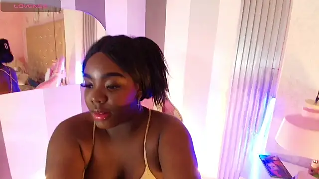 ThanishaGill online show from February 14, 2026, 8:09 pm