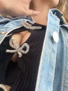 Snapshot of BabyKathy chatting on March 27, 2026, 6:42 pm BabyKathy online show from March 27, 2026, 6:42 pm